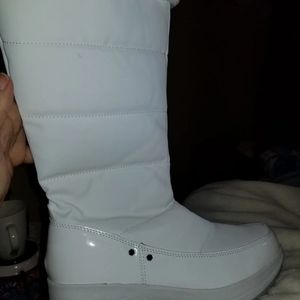 Winter leather and fur boot